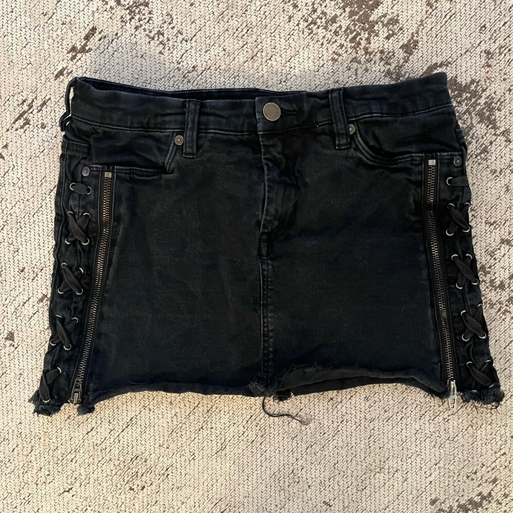 BlankNYC Jean skirt with zippers